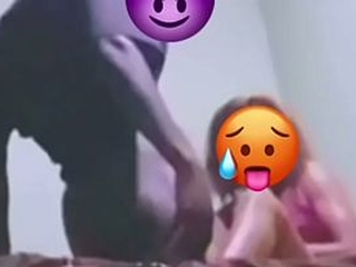 Longue queue petite chatte